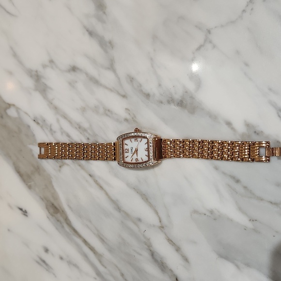 DMQ Rose Gold Women's Watch - Picture 11 of 12